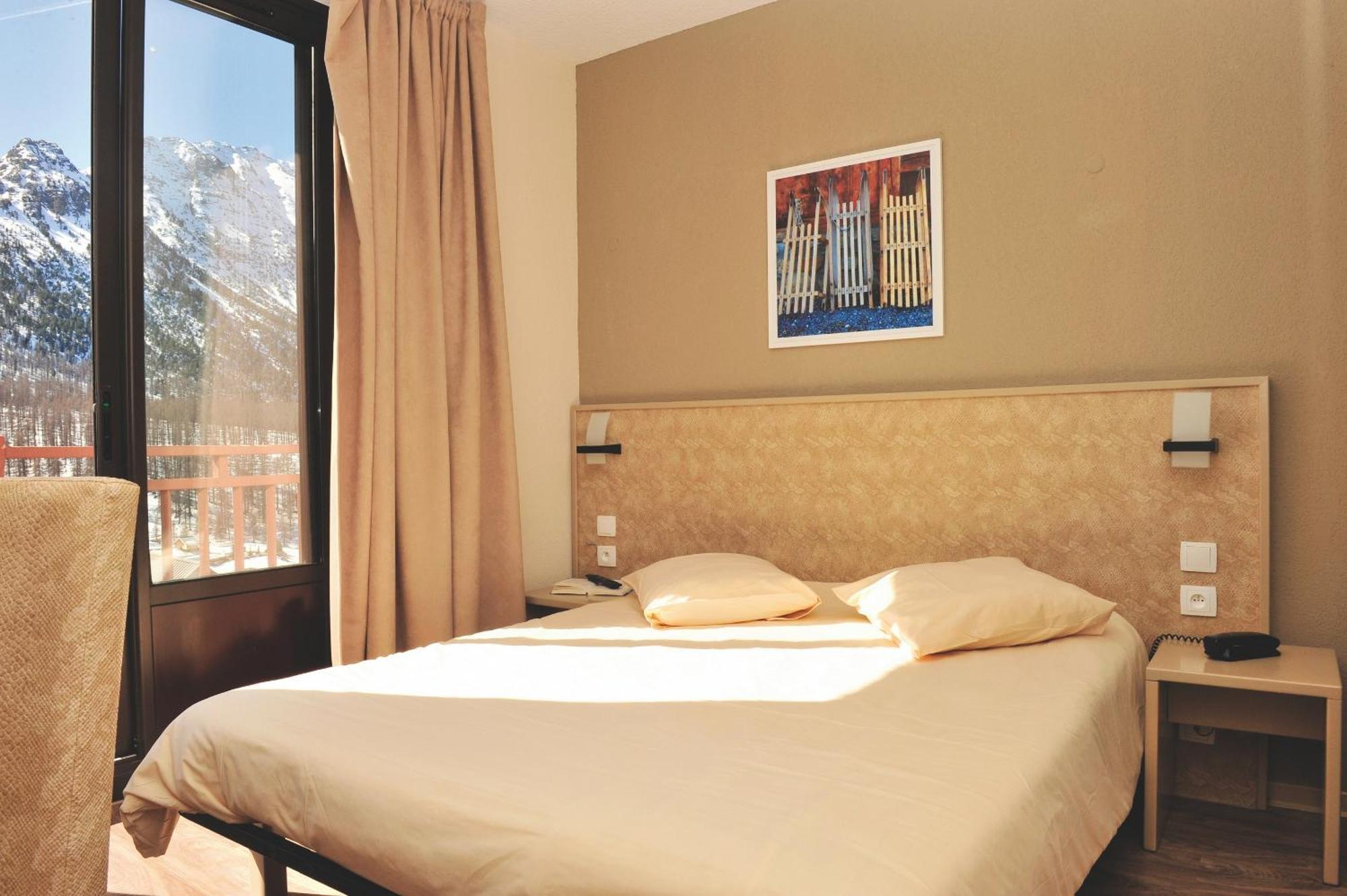 Vtf Le Grand Hotel Montgenèvre Kültér fotó